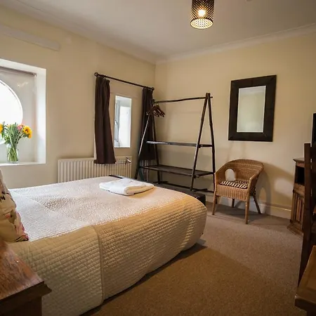 The Coach House Winterbourne